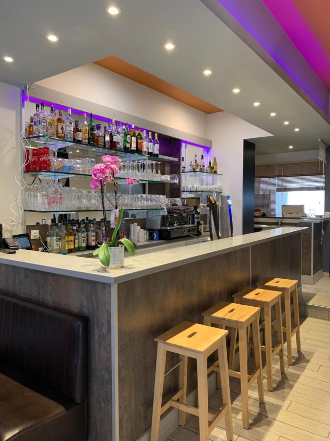 Hotel Le Cosy Riva Bella Ouistreham Exterior foto