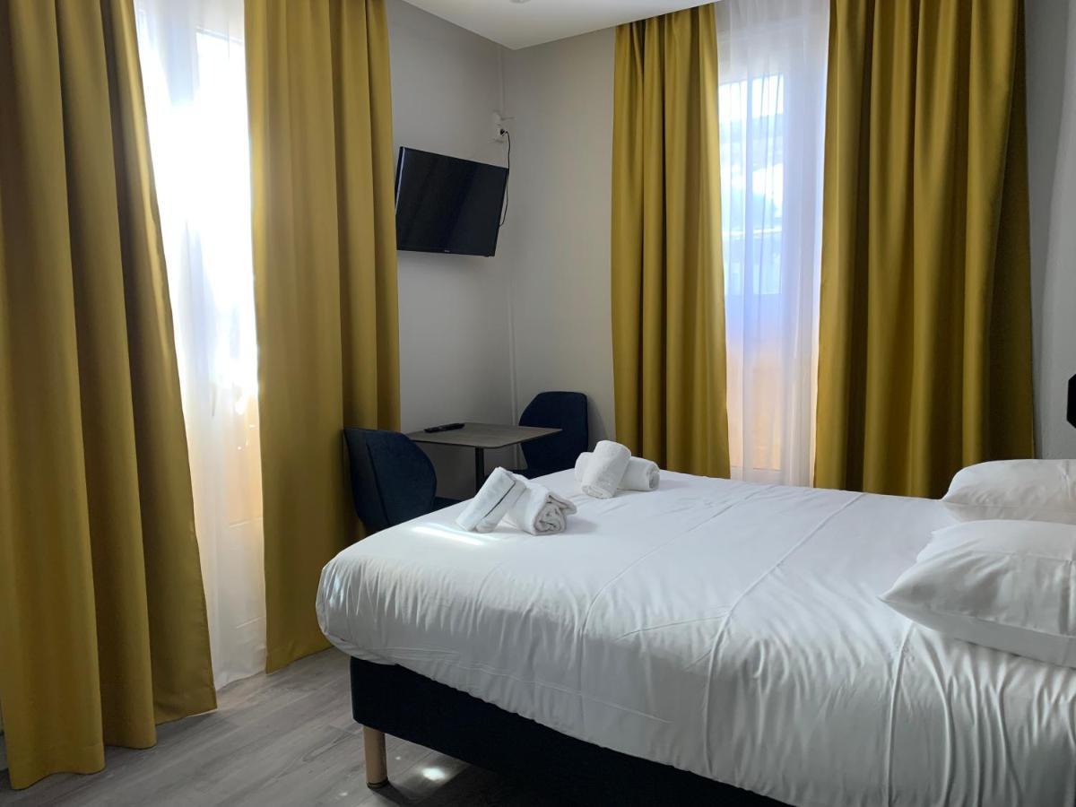 Hotel Le Cosy Riva Bella Ouistreham Exterior foto
